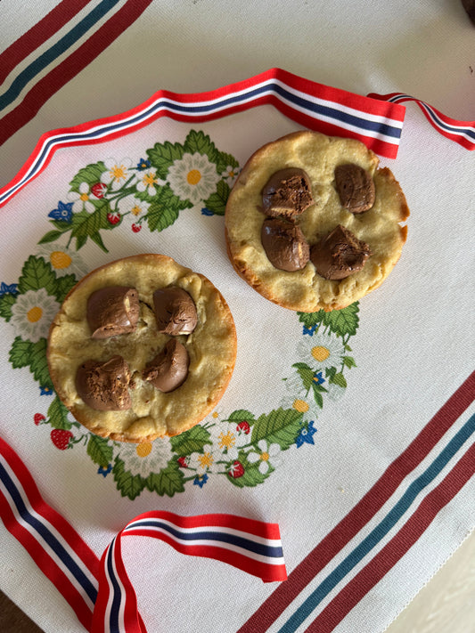 Fra mitt kjøkken til ditt: 17. mai med bunad og bakeglede