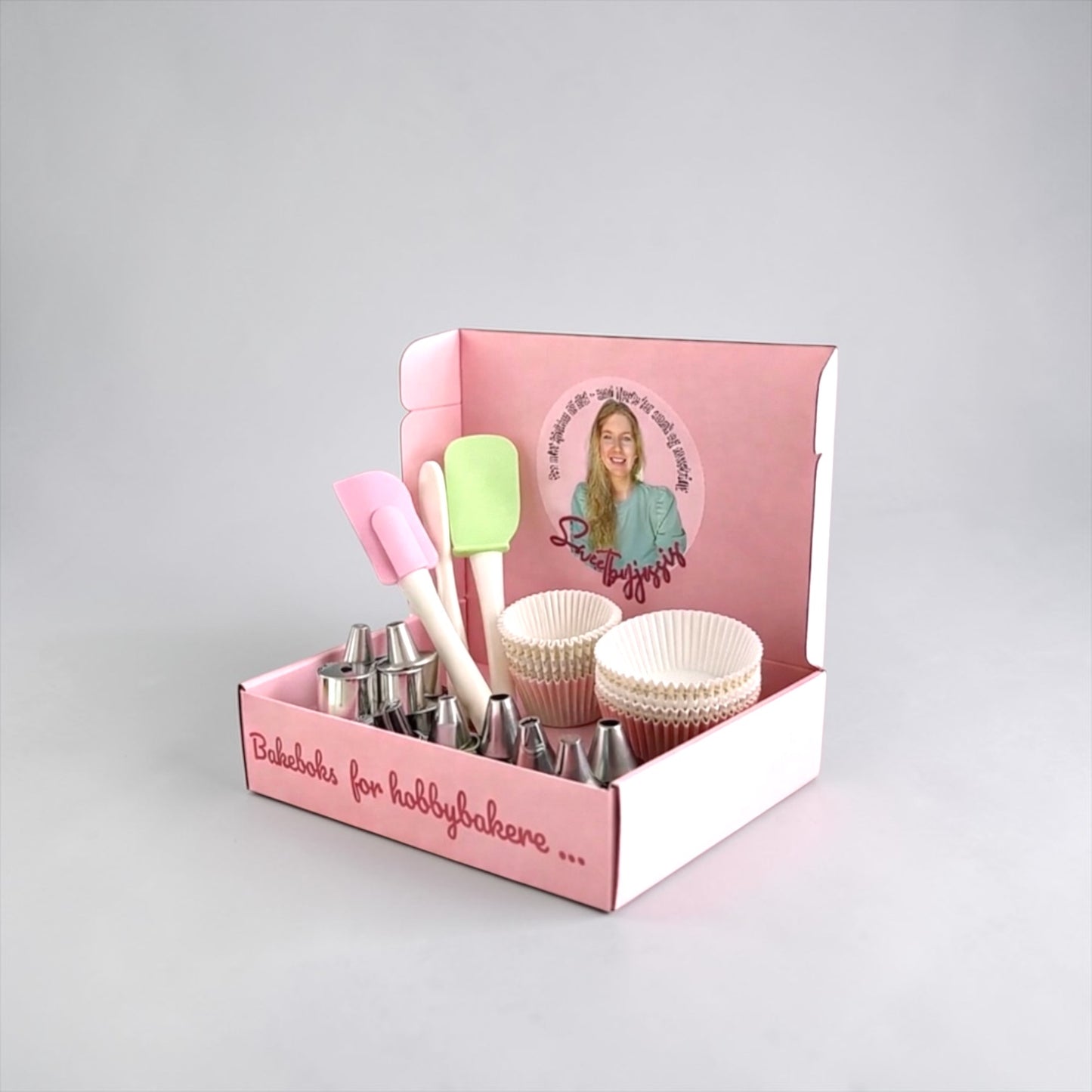 Pre order Bakeboks fra Sweetbyjossis Bakeklubb